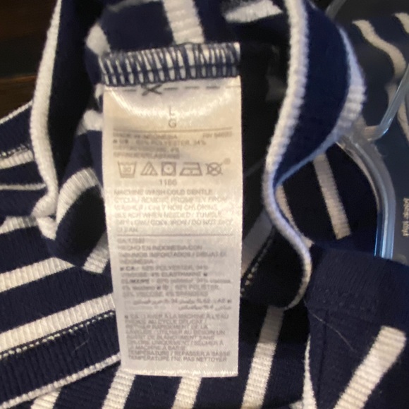 Old Navy Cotton Crew Neck Short Sleeve Blue and White Stripe Top - Picture 6 of 6